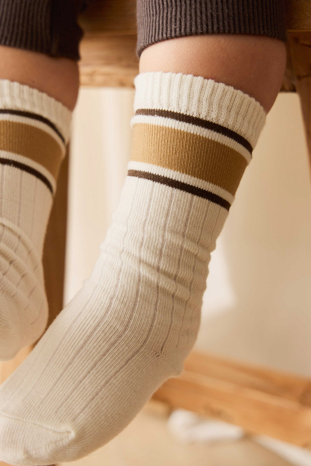Chaussettes de sport bicolores en coton à semelle rembourrée pour bébés et tout-petits garçons de 0 à 12 mois