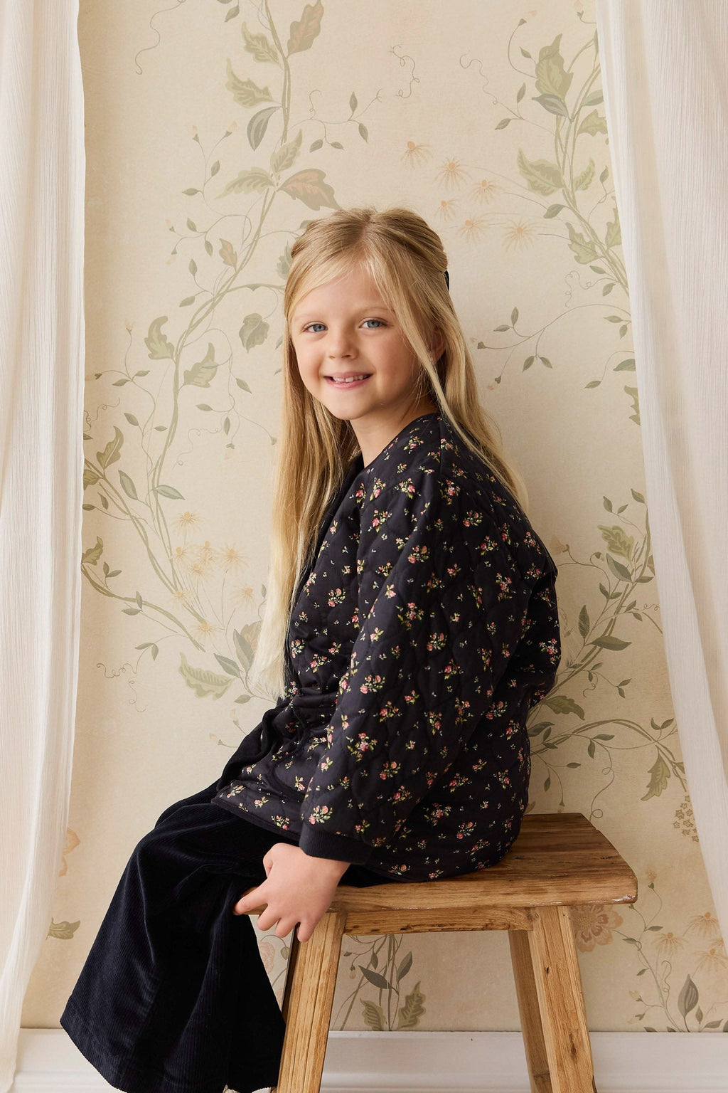Pantalon classique en coton noir uni avec taille élastique pour bébés et petites filles de 6 mois à 5 ans