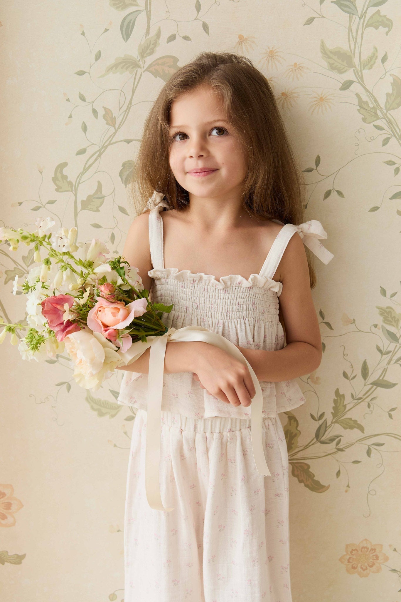 Haut Camisole en Mousseline de Coton Bio Rose Pâle à Petites Fleurs Romantique avec Corps Smocké et Bretelles à Nouer pour Bébé Fille 0-3M