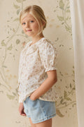 Haut en coton biologique à fleurs antiques avec corsage smocké pour bébés et petites filles de 0 à 4 ans
