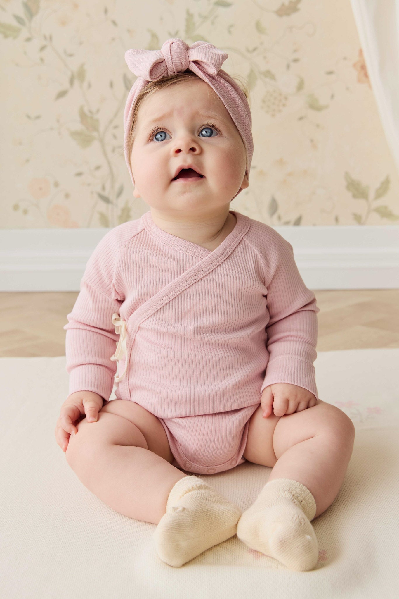 Body une pièce à manches longues en coton biologique et modal, de couleur unie, avec boutons-pression pour bébés filles