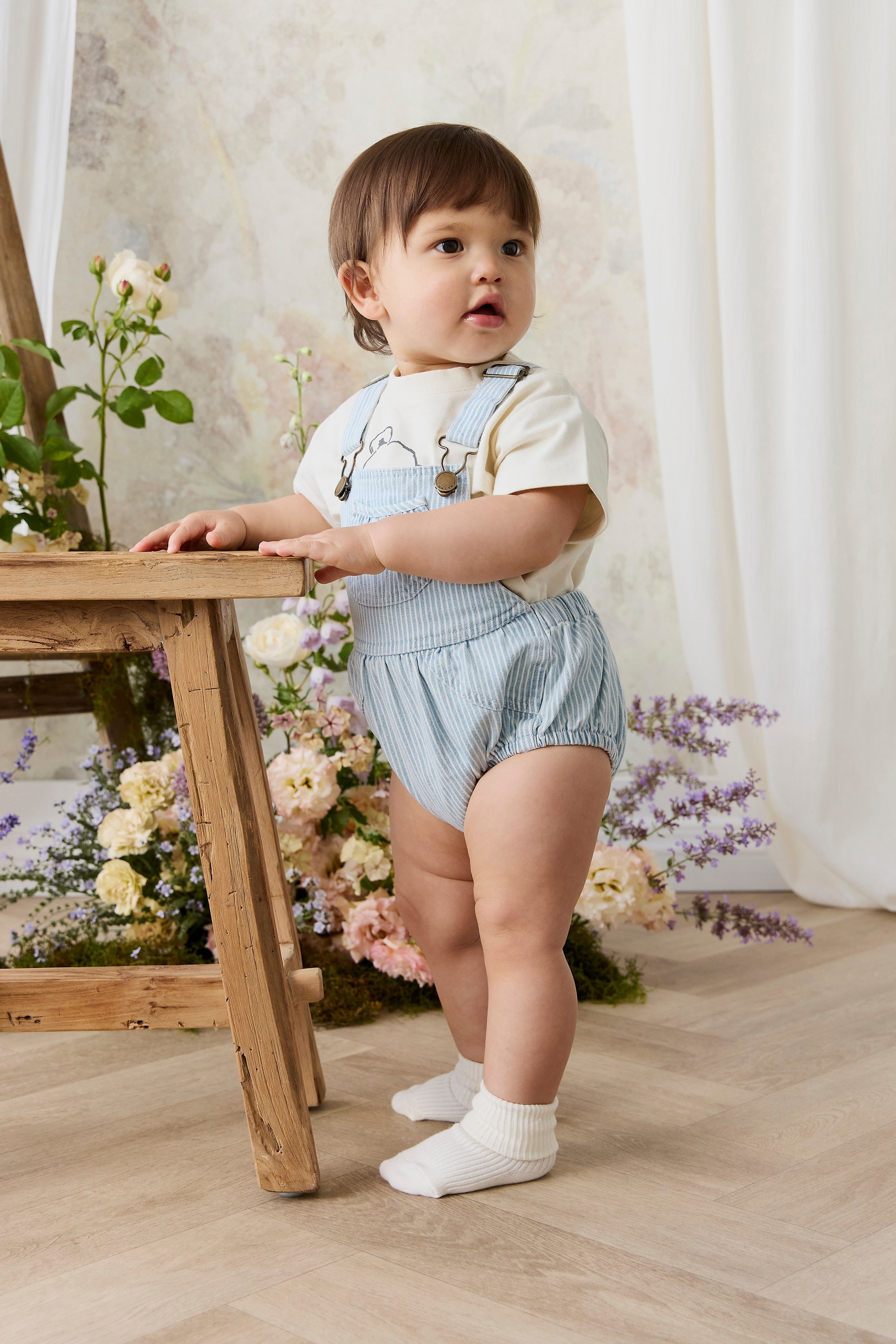 Barboteuse rayée en coton ludique avec boutons-pression pour bébés et tout-petits garçons et filles de 0 à 2 ans