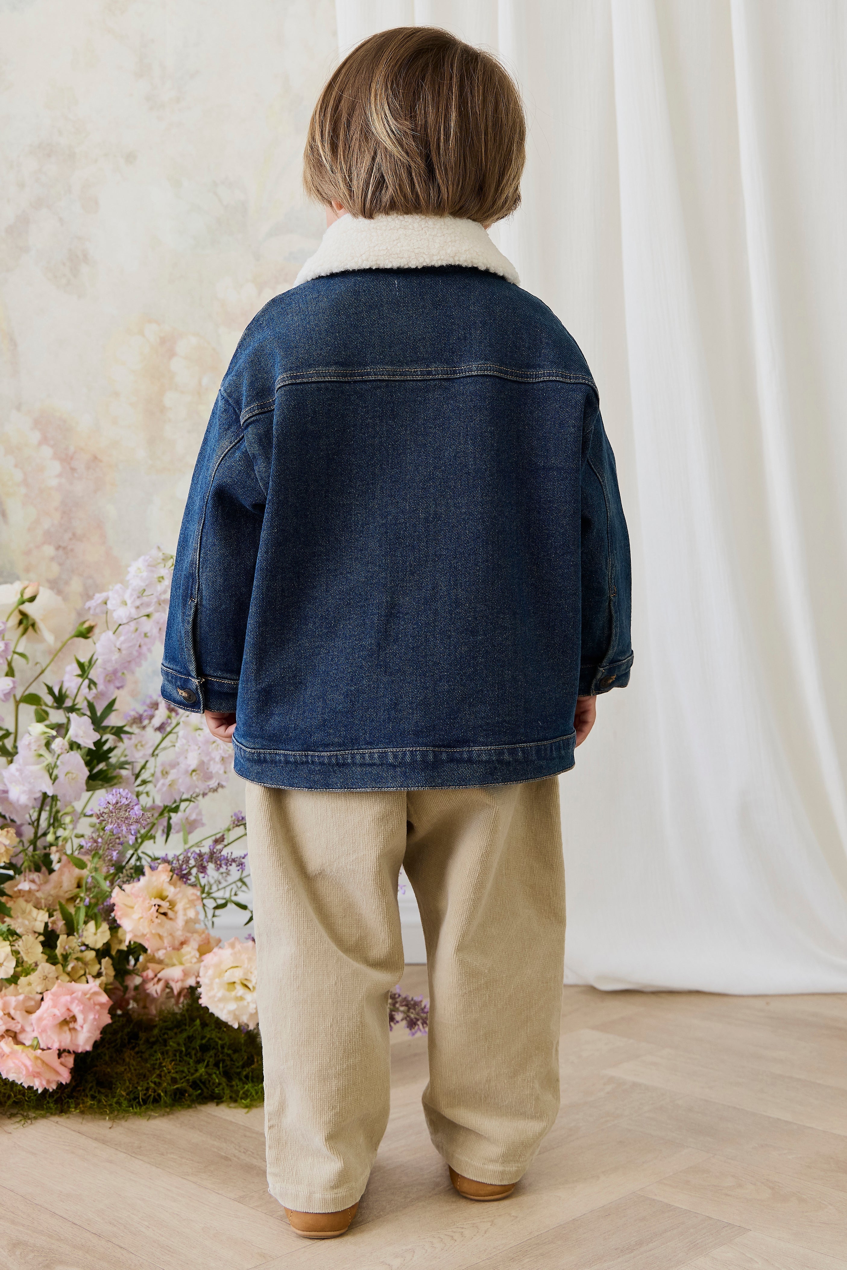 Blouson en jean uni indigo classique avec boutons à l'avant pour bébés et garçons de 6 mois à 8 ans