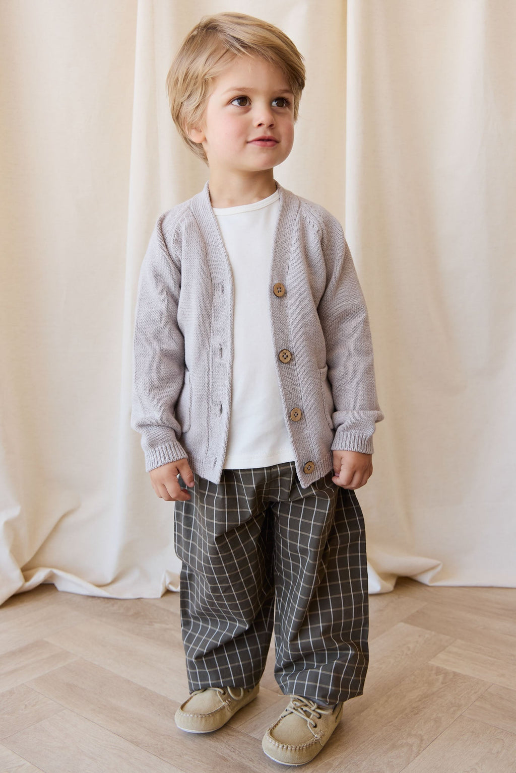 Cardigan en maille de coton chiné douillet avec boutonnage sur le devant pour bébés et enfants garçons et filles de 6 mois à 5 ans