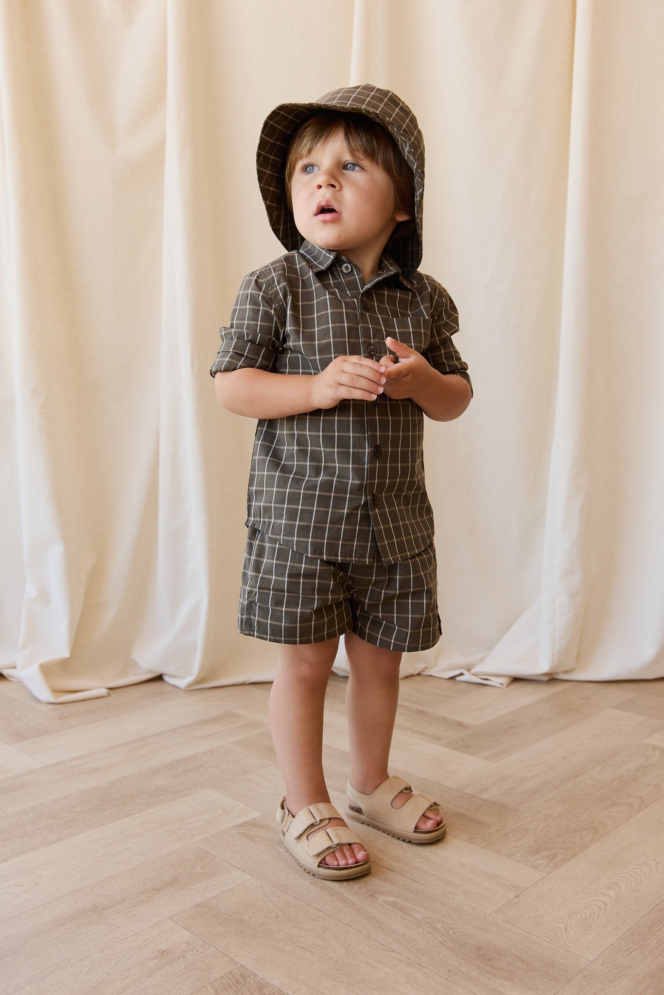 Short en coton biologique à grille panachée avec taille élastique pour bébés et tout-petits garçons 6 mois-1 an