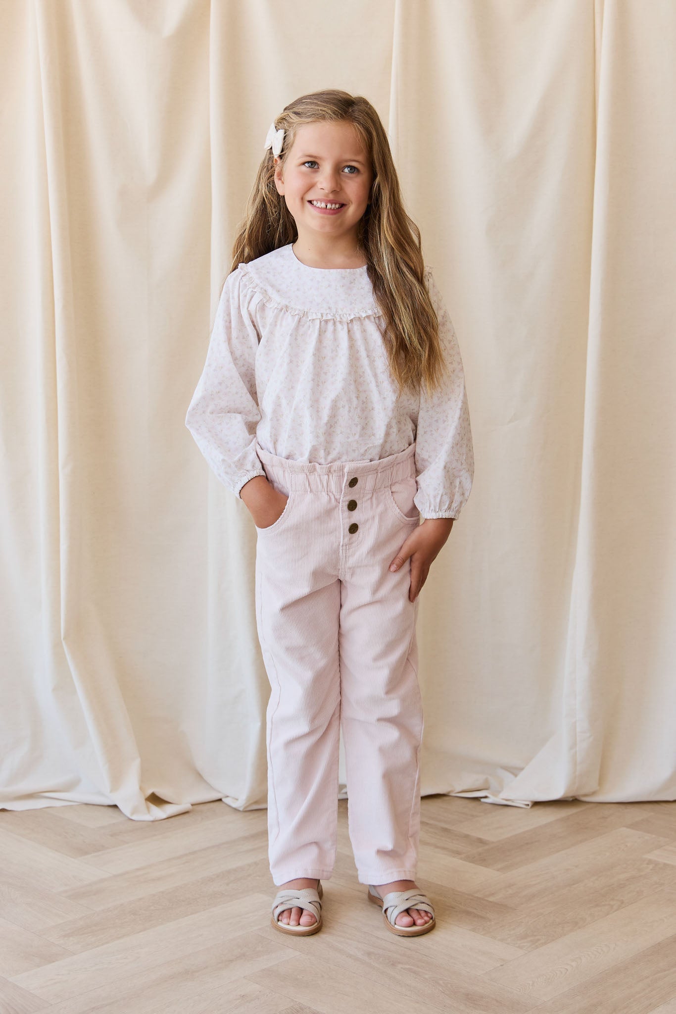 Pantalon en coton uni rose brumeux doux et romantique avec taille élastique pour bébés et petites filles de 6 mois à 5 ans