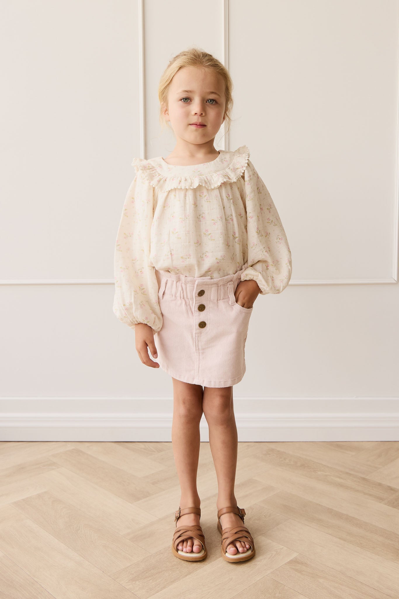 Jupe en coton uni rose brumeux et doux pour bébés et petites filles de 6 mois à 4 ans avec taille élastique